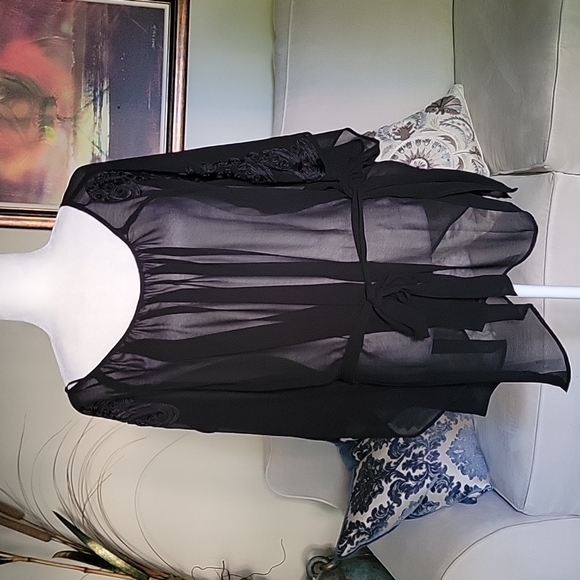 Aeuadani  Top/Blouse - Picture 1 of 8